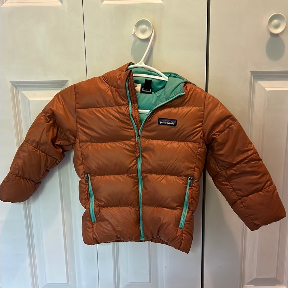 Patagonia Orange and Green Puffer Jacket Insulated Winter Coat